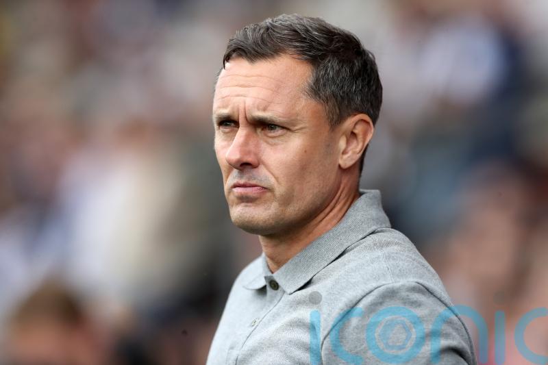 Paul Hurst has little scope to make changes for Grimsby&rsquo;s game against Crewe