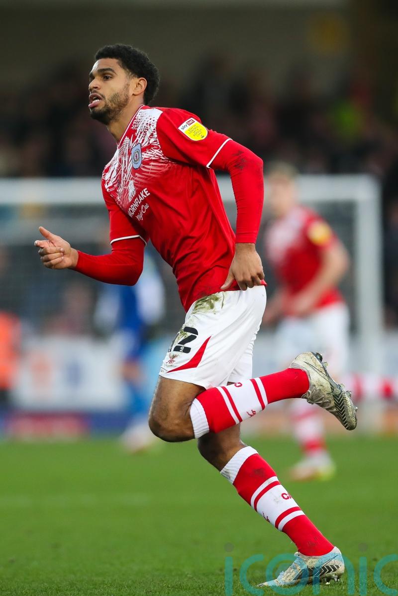 Substitutes Mikael Mandron and Jordan Green send Gillingham through