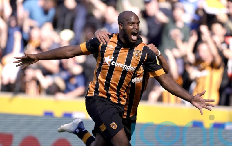 Oscar Estupinan at the double as Hull stun winless Norwich