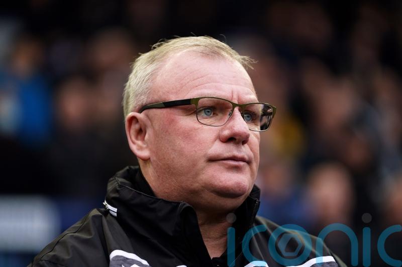 Steve Evans hits back at spending suggestion as Stevenage continue flying start