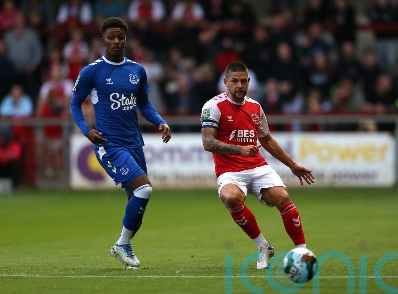 Demarai Gray effort enough as Everton edge Carabao Cup win at Fleetwood
