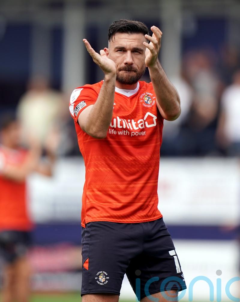 Former Scotland winger Robert Snodgrass signs season-long loan at Hearts