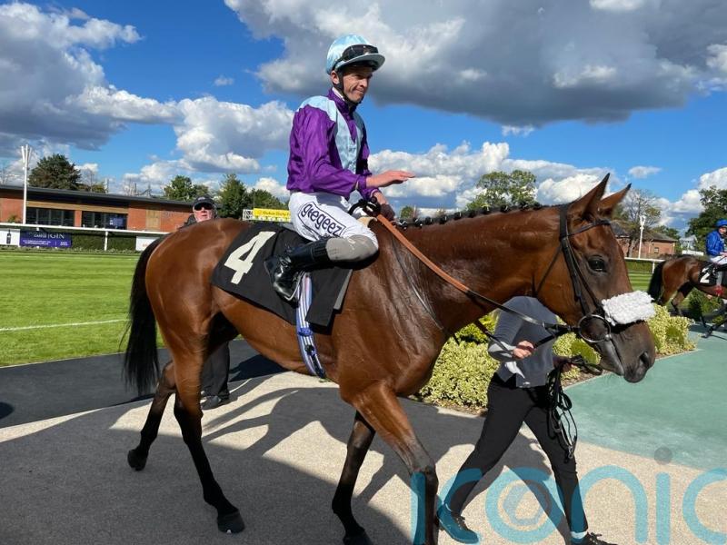 Stormbuster blows away Newbury rivals