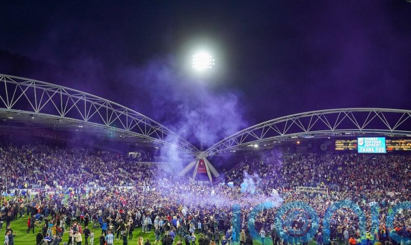 FA fines Huddersfield and Port Vale for pitch invasions after play-off matches