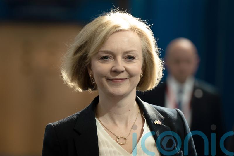 No reason why Stormont should not be re-established now &ndash; PM