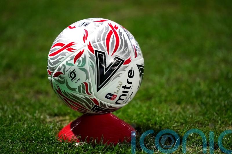 We should have scored more &ndash; Swindon boss Scott Lindsey