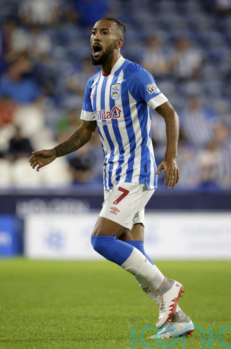 Huddersfield boss Mark Fotheringham hails Sorba Thomas after draw at Luton