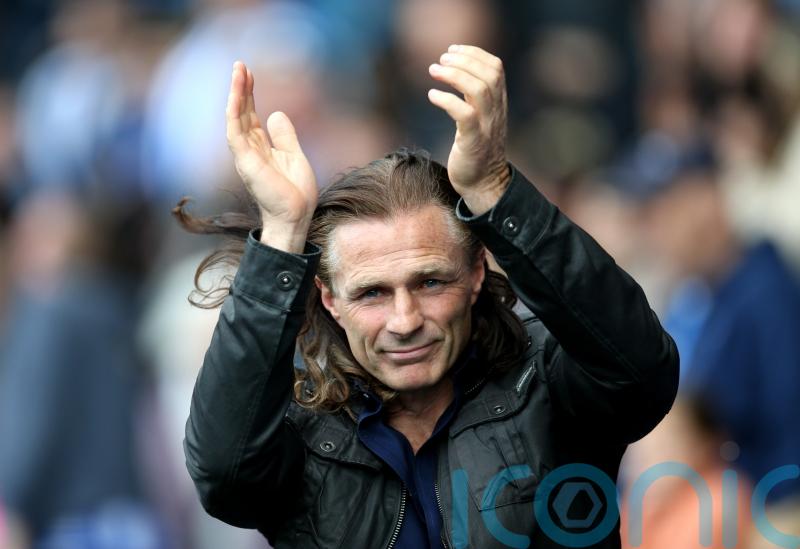 Gareth Ainsworth hails Wycombe defending in Oxford win