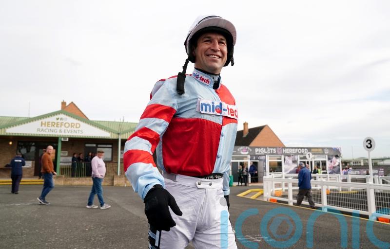 Robbie Dunne makes victorious return at Hereford