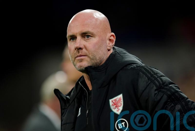 Wales boss Rob Page urges Red Wall fans to follow World Cup travel tips
