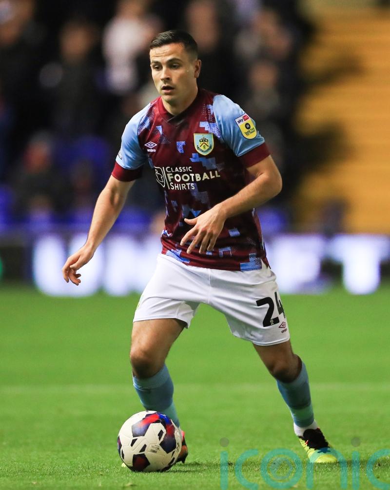 Burnley to make late call on Josh Cullen fitness ahead of Reading encounter