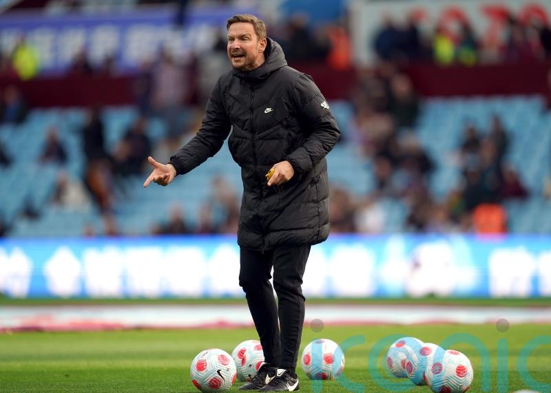 Liverpool focused on pitch matters, not takeover talk, says Pep Lijnders