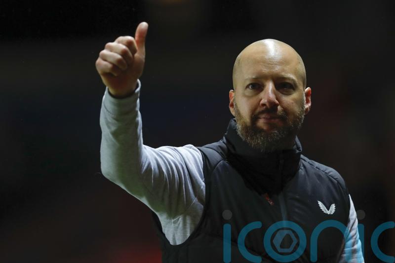 Charlton boss Ben Garner criticises assistant referee as Stockport steal replay