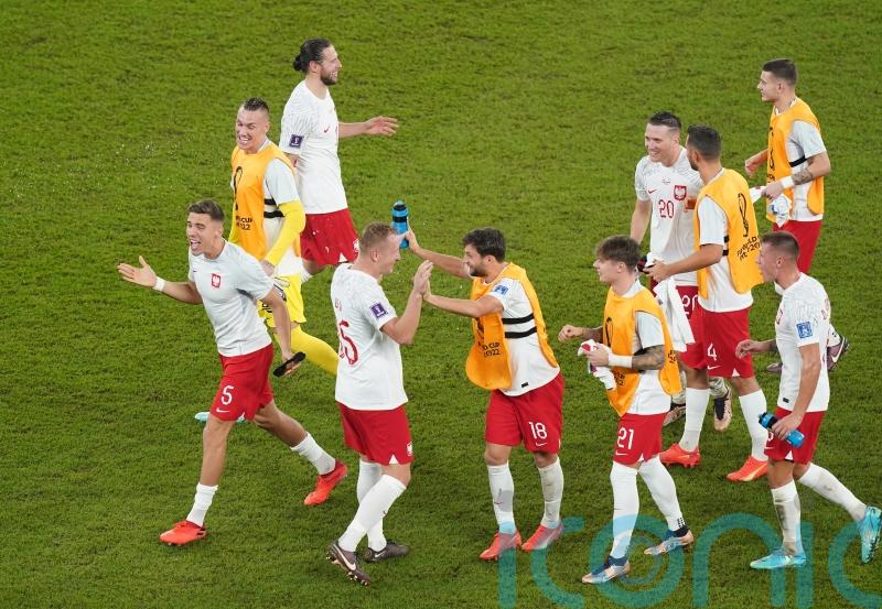 Poland pip Mexico to last-16 spot despite defeat to Argentina