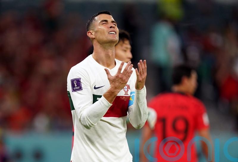 Fernando Santos unhappy with Cristiano Ronaldo&rsquo;s reaction over substitution