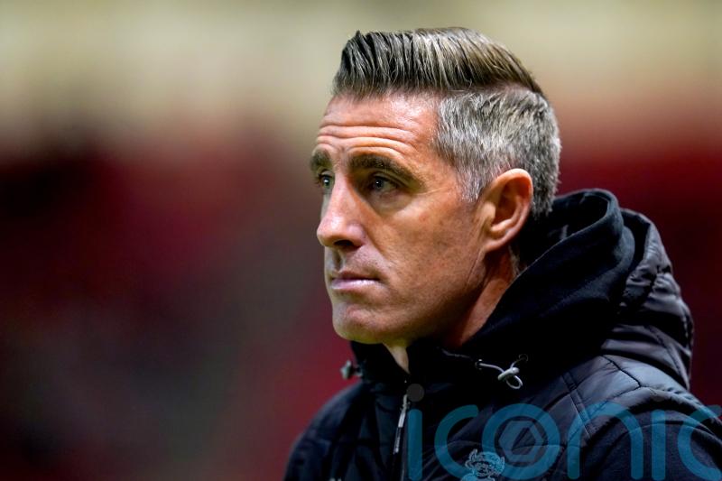 Lincoln and Wycombe settle for point in hard-fought goalless draw