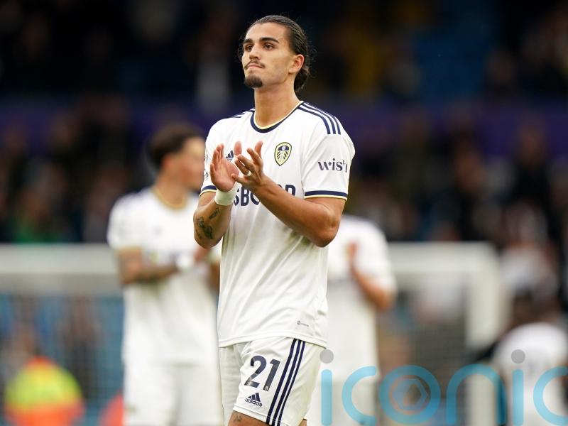 Pascal Struijk signs new Leeds deal until 2027