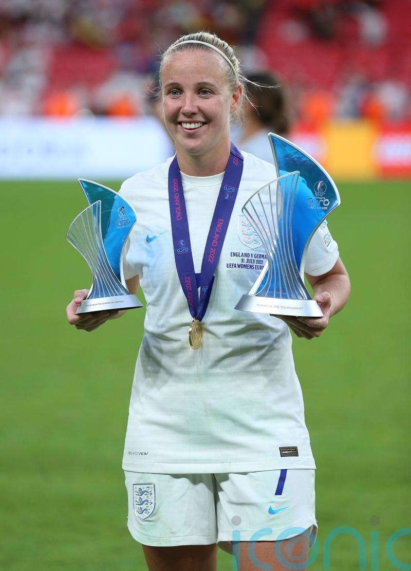 Euro 2022 golden boot winner Beth Mead caps memorable year with SPOTY win