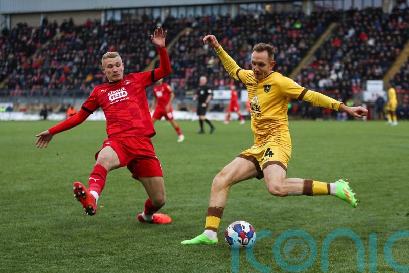 Rob Milsom&rsquo;s second-half penalty decisive as Sutton secure points at Crawley