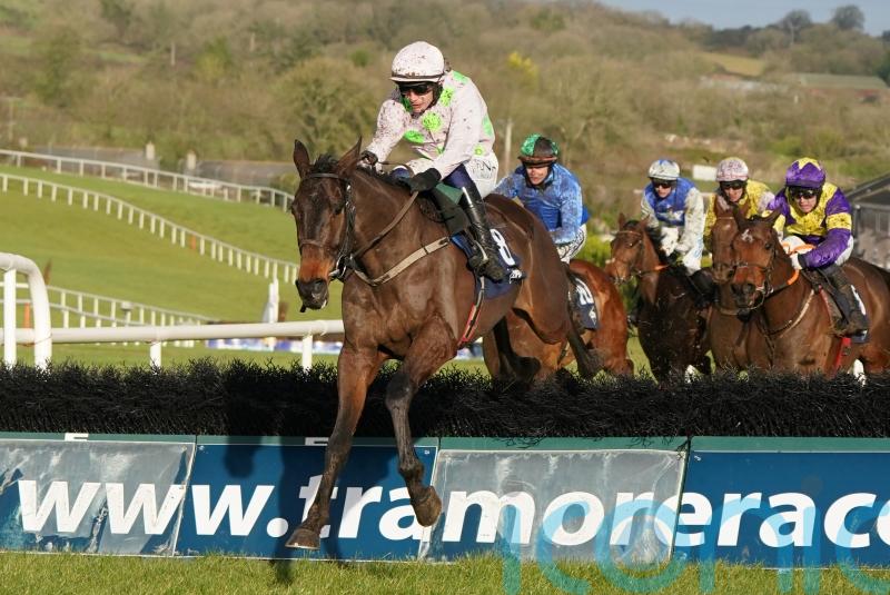 Quais De Paris set to step up after Tramore triumph