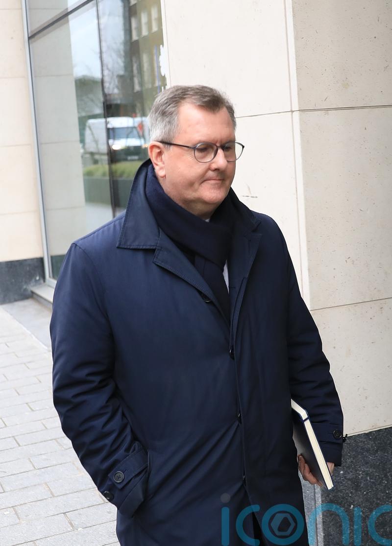 Warning that EU and UK not close to protocol deal as political talks take place