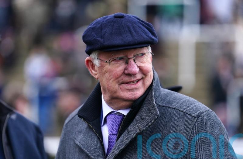 Sir Alex Ferguson wishes University of Stirling luck for Dundee United cup tie