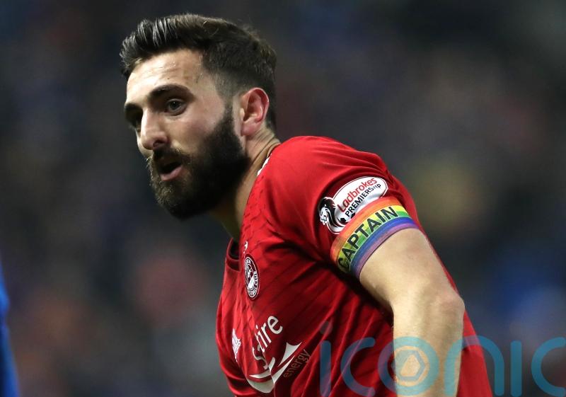 Graeme Shinnie: Players have to handle the pressure of being at Aberdeen