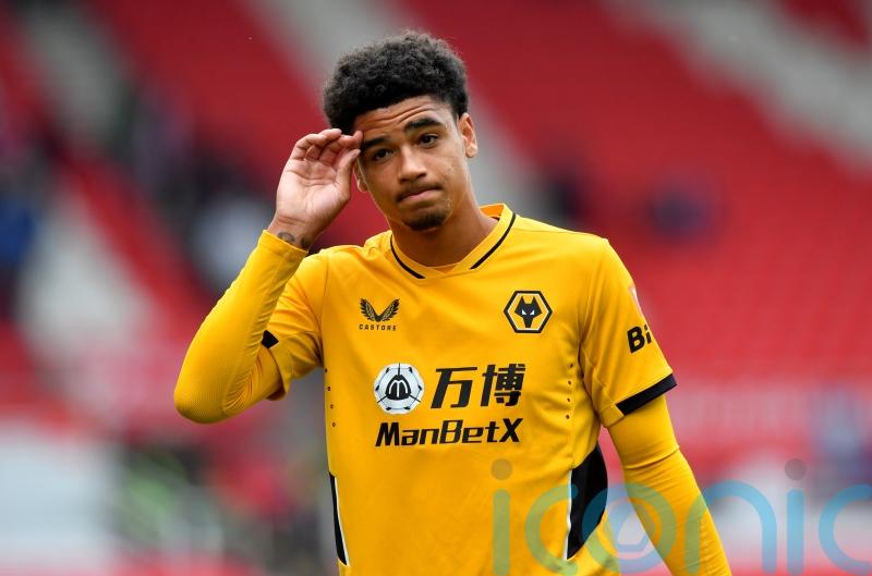 Stoke agree loan deal for Wolves defender Ki-Jana Hoever