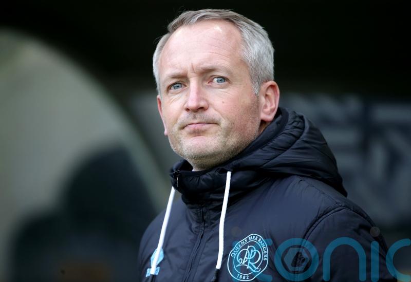 Neil Critchley calls on QPR to &lsquo;stick together&rsquo; after draw at Huddersfield