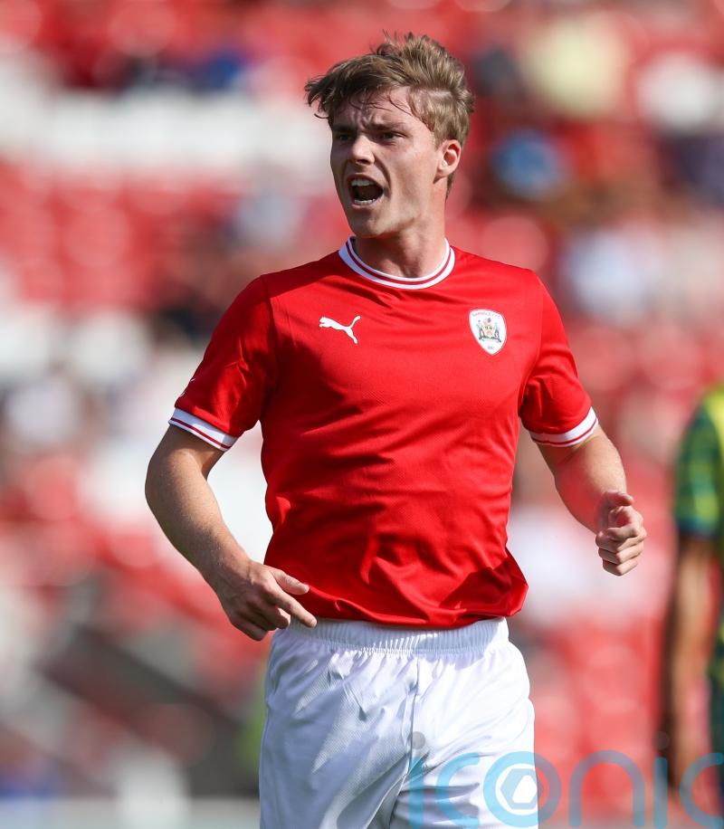 Quickfire Luca Connell sends Barnsley on their way to win at Port Vale