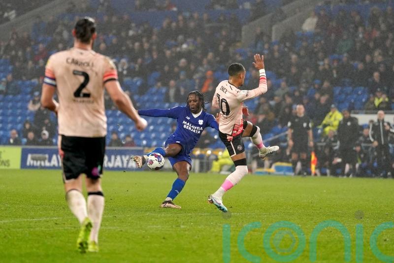 Romaine Sawyers strikes late as Cardiff snatch win over Reading
