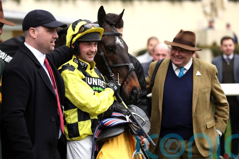 Shishkin renaissance delights master trainer Henderson