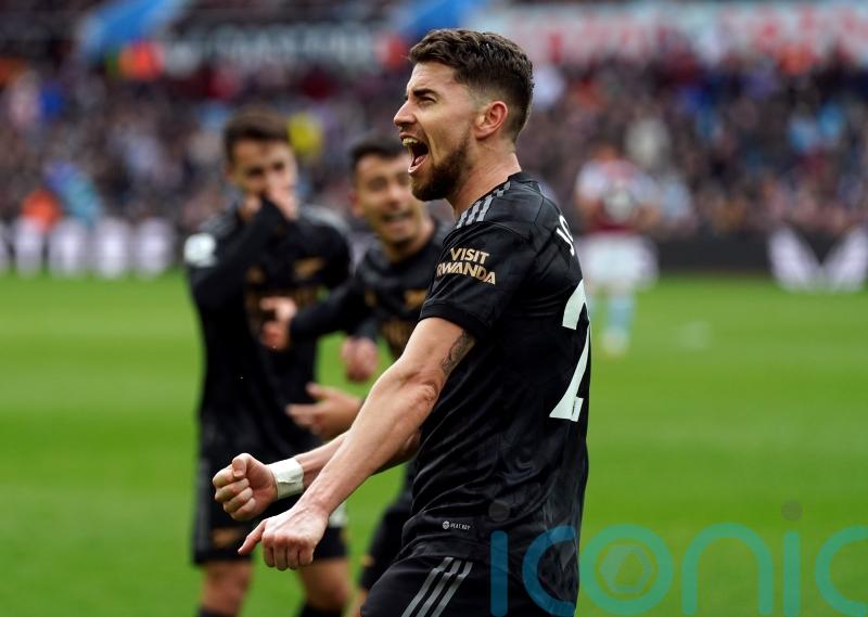 Mikel Arteta expects Arsenal&rsquo;s fans to fall in love with Jorginho