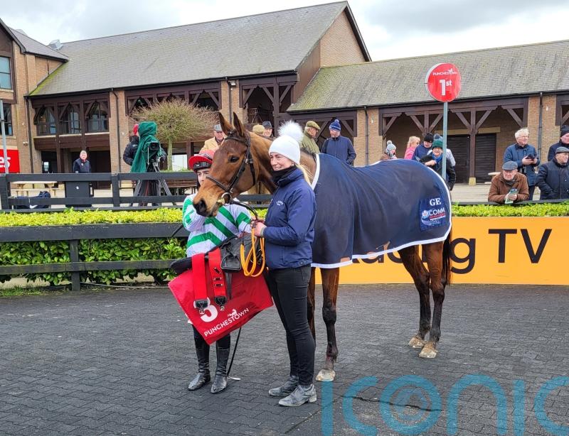 Queens Brook gets the better of Brandy Love at Punchestown