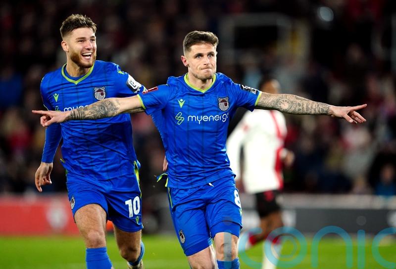 Southampton dumped out of FA Cup by Gavan Holohan&rsquo;s double for Grimsby