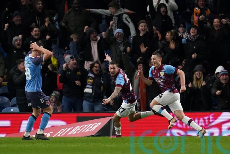 Burnley leave it late to beat Fleetwood and secure FA Cup quarter-final spot