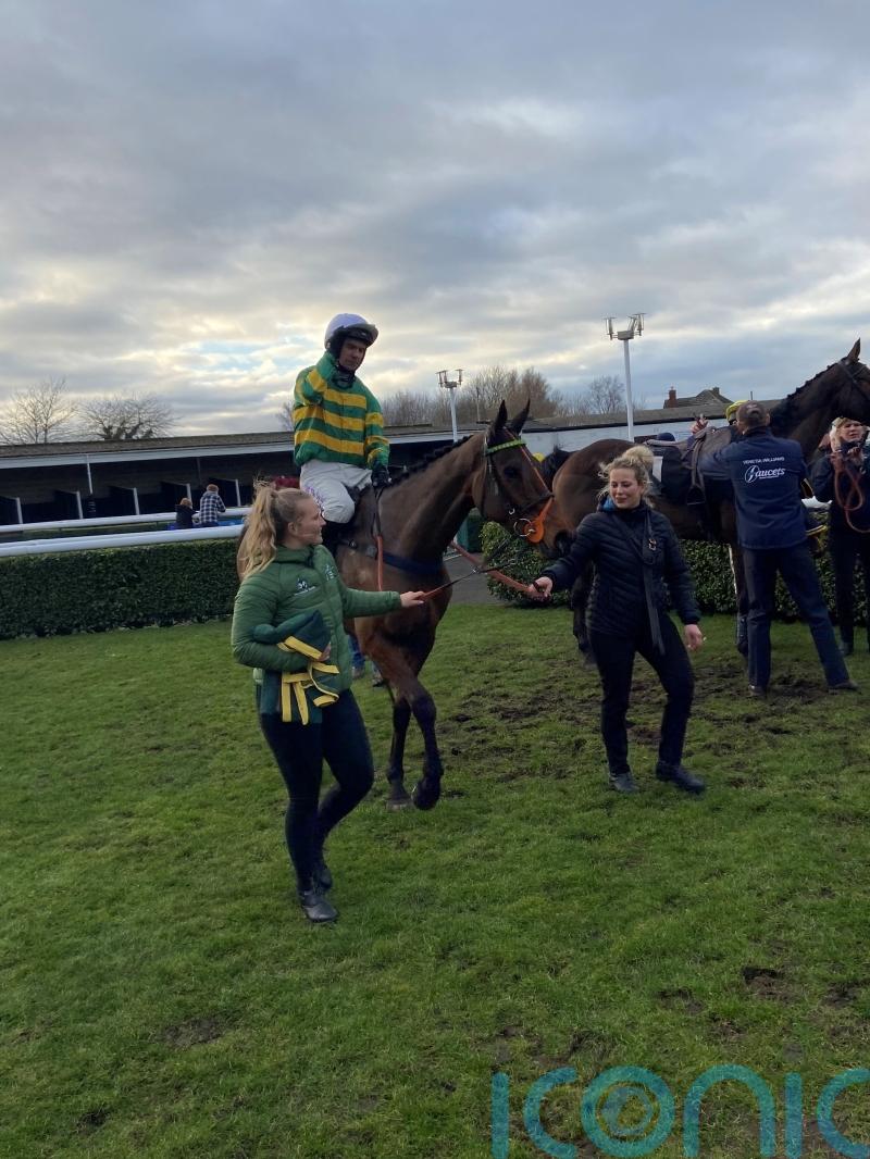 Longsdon hoping for the best with &lsquo;improving&rsquo; Guetapan Collonges