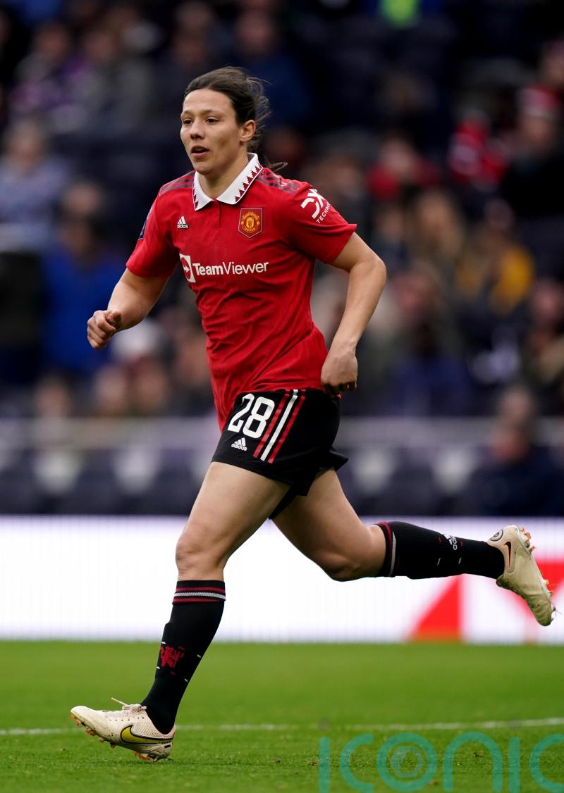 Man Utd&rsquo;s Rachel Williams still regards plastering as her job and not football