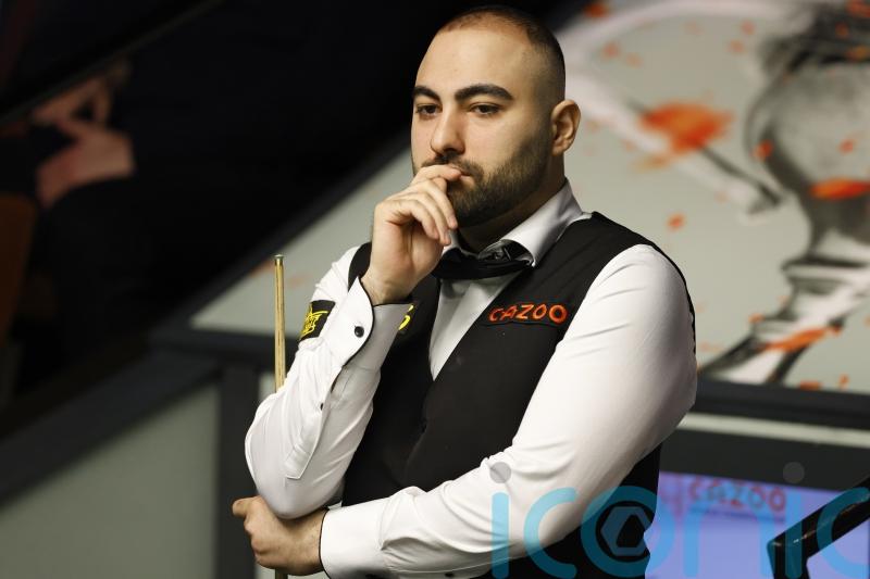 Hossein Vafaei storms past Ding Junhui to set up Ronnie O&rsquo;Sullivan showdown