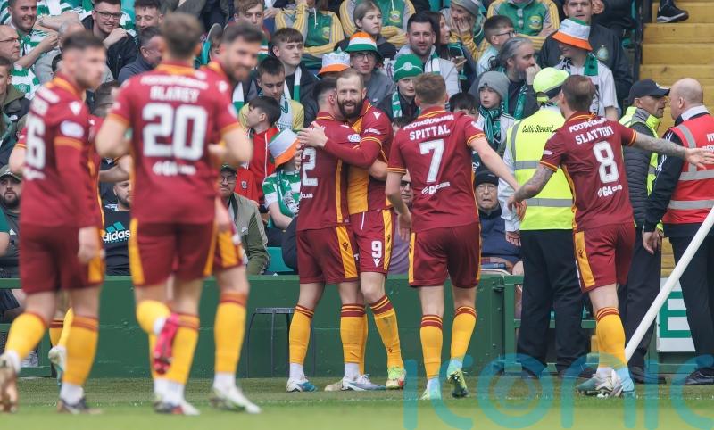 Celtic&rsquo;s winning run halted by Motherwell as in-form Kevin van Veen scores again