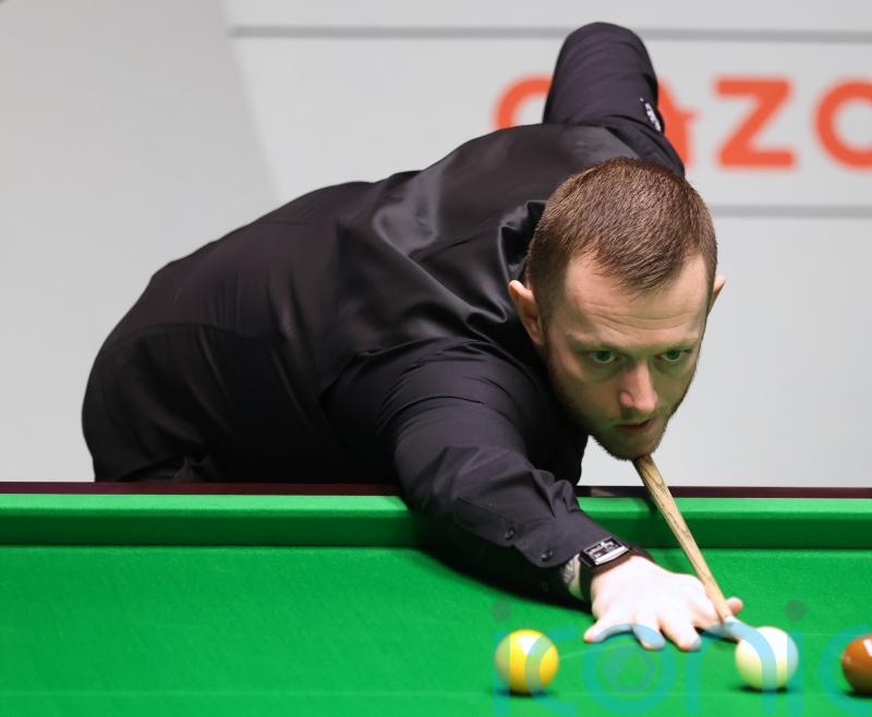 Mark Allen makes short work of final frame to seal win over Stuart Bingham