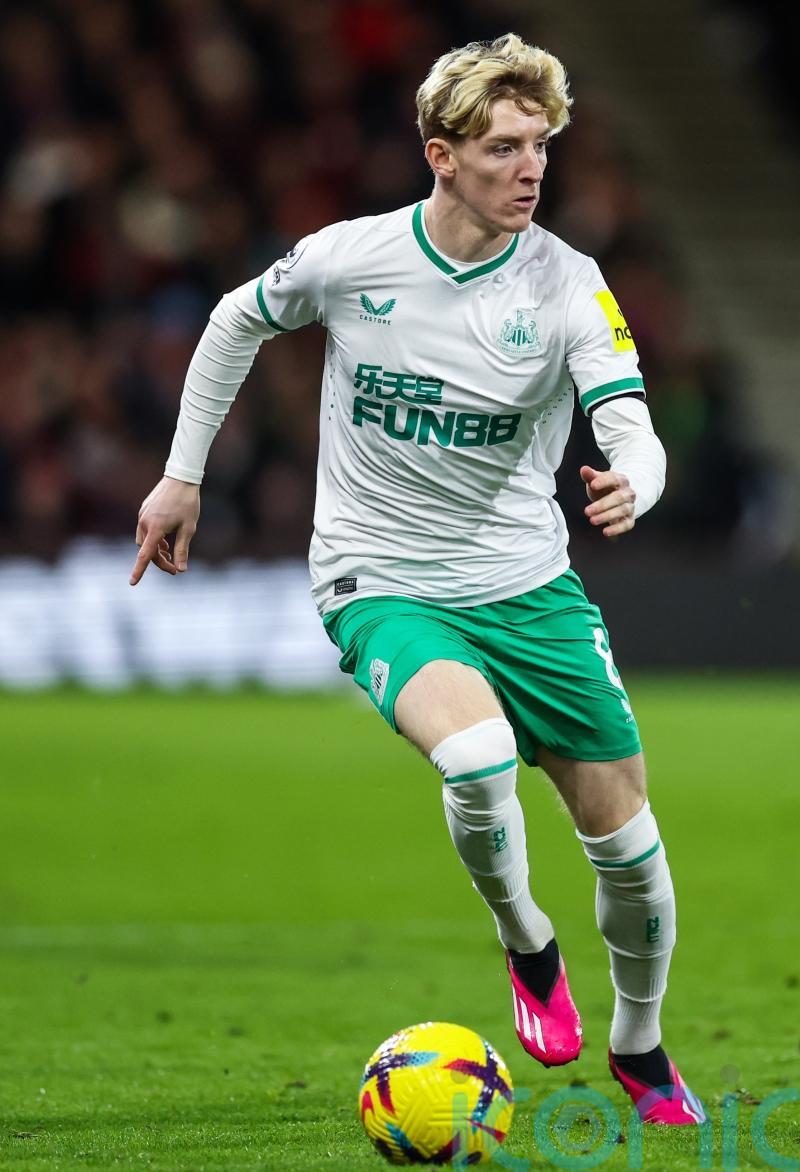 Eddie Howe mindful of pitching Anthony Gordon into cauldron on return to Everton