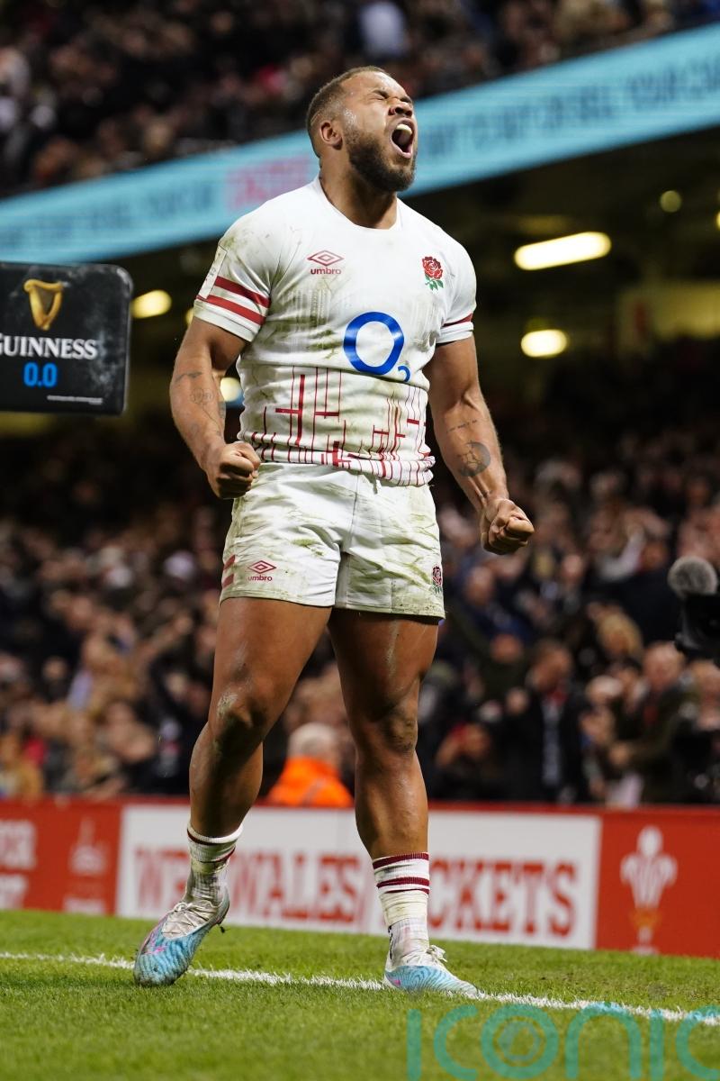 Bath&rsquo;s Ollie Lawrence credits Worcester players for helping him land top award