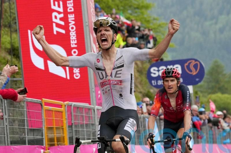 Geraint Thomas beaten by Joao Almeida on Giro stage 16 but regains Maglia Rosa