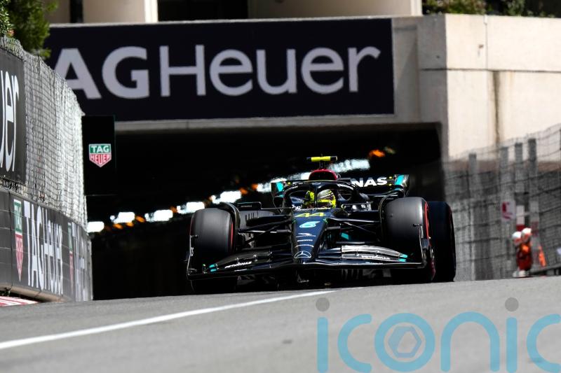 Toto Wolff unhappy as crane lifts Lewis Hamilton&rsquo;s stricken car off Monaco track