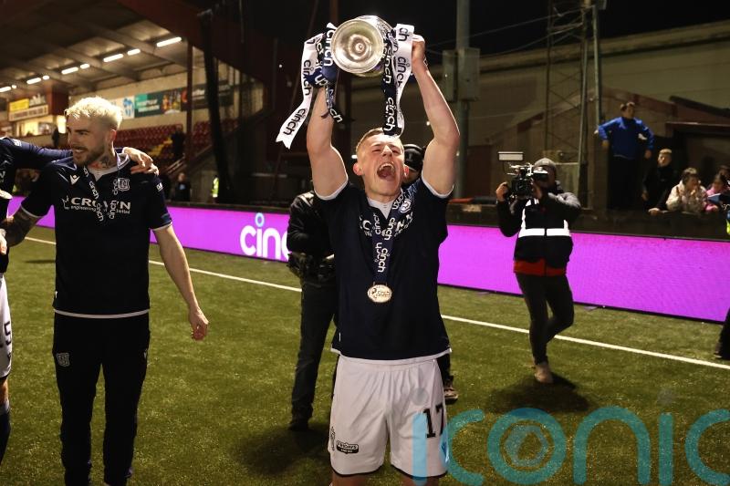 Luke McCowan signs new two-year deal with promoted Dundee