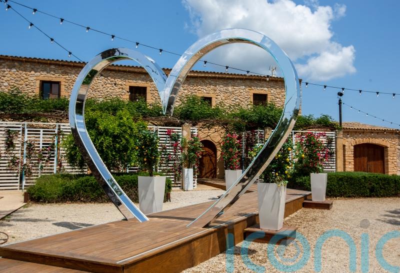 'A very beautiful person' - New Love Island bombshell chooses to couple up with Irish girl