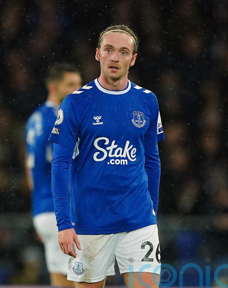 Tom Davies to leave Everton after turning down new contract