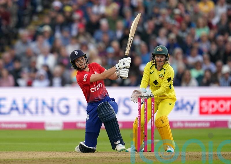 Amy Jones staying hopeful as defeat leaves Ashes hopes hanging by a thread