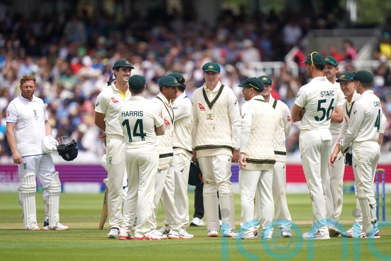 Sir Geoffrey Boycott urges Australia to &lsquo;apply some common sense&rsquo; and apologise